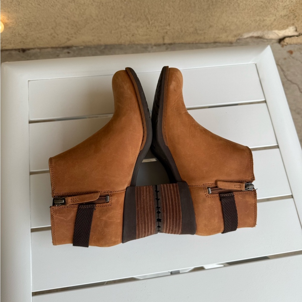 Merrell Women's Brown Ankle Booties size 7 - Picture 10 of 14